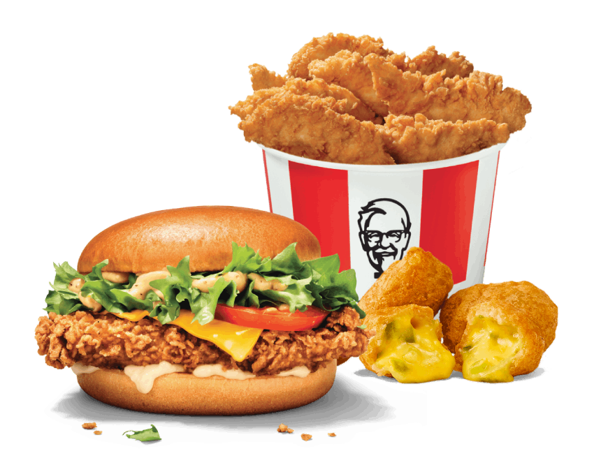 Friteret kyllingeburger med salat, tomat og ost, en spand sprød kylling og tre chili cheese snacks.